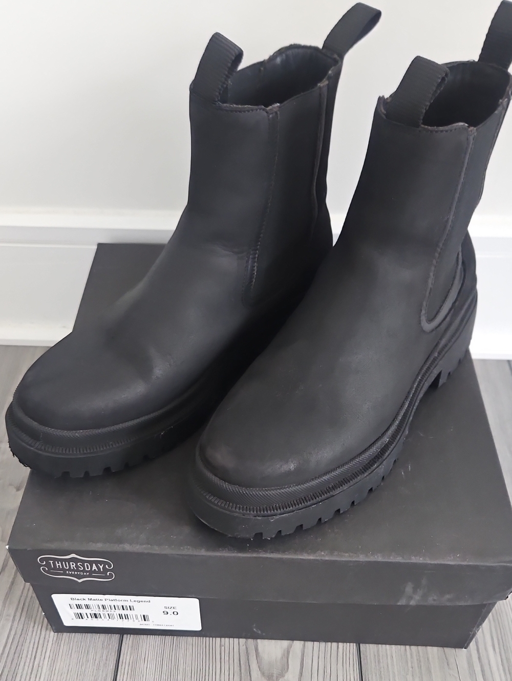 Thursday Black matte platform Legend size 9